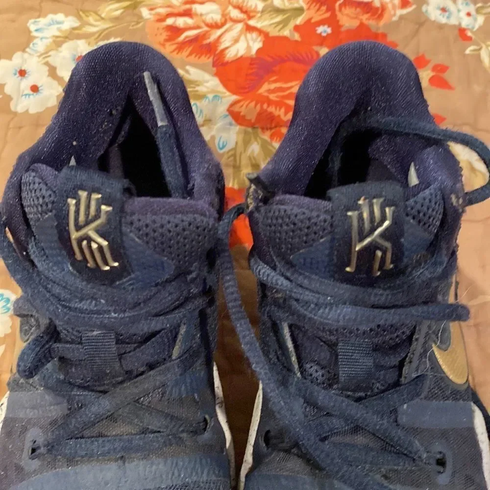 Nike Kylie Irving blue and gold boys sneakers size 13